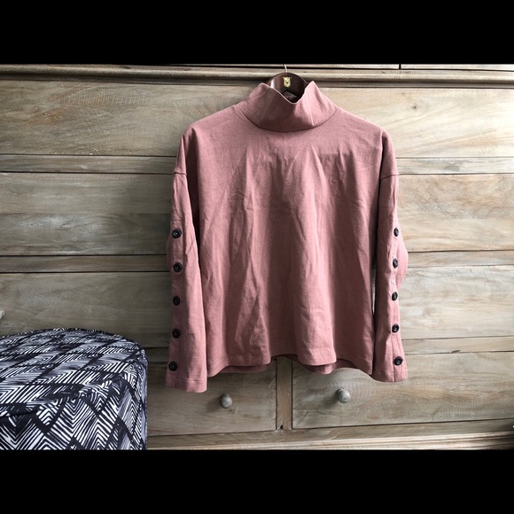 Madewell Button-Sleeve Turtleneck (M and L) - Picture 4 of 8